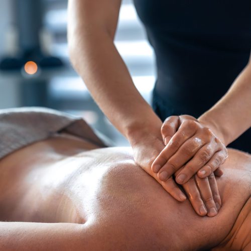 Massaggio Shiatsu - Baia del Silenzio-min